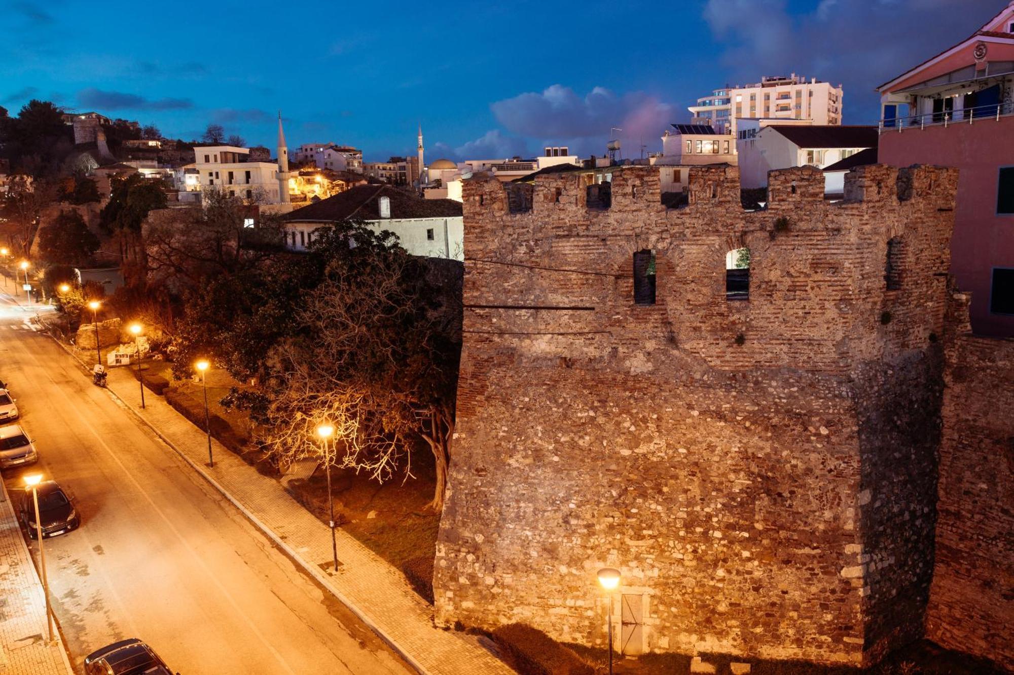 Super Apartment In The Ancient Roman Amphitheater Durrës Exteriér fotografie